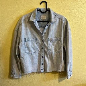 American Eagle Raw Hem Lightwash Jean Shacket